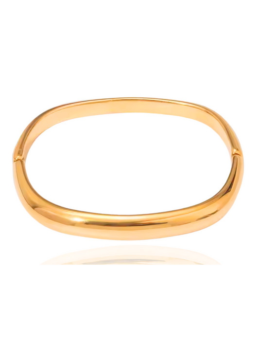 timeless jewellery, perfect gift for her, elegant bracelet, charm bracelet, best gift for her, classic gold chain bangle, stylish gift, statement bracelet, versatile bracelet, bracelet Australia, gold bracelet, gold bangle, elegant bangle, classic bangle, bangle for any outfit